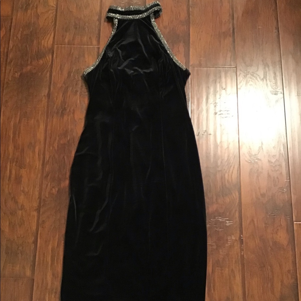 Beautiful Black Velvet Midi Dress